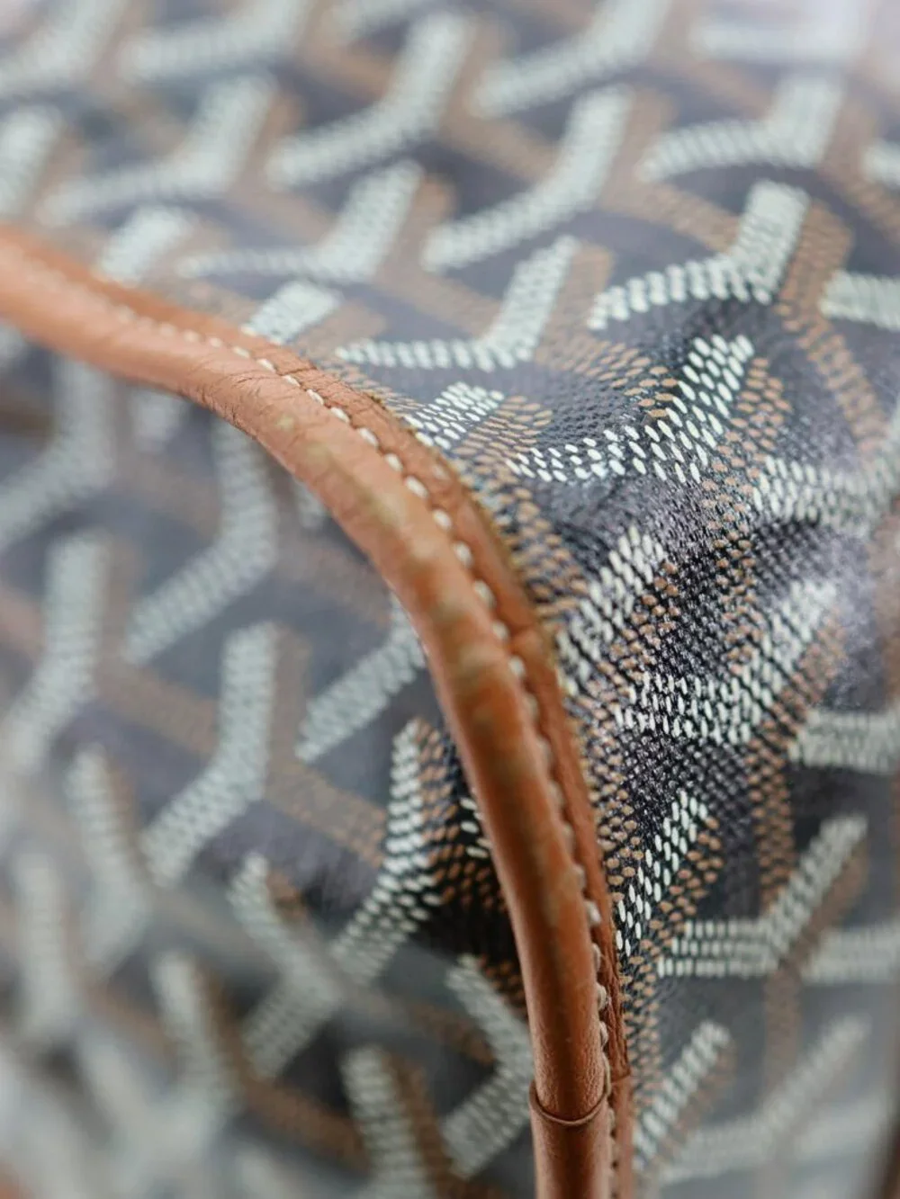 Goyard item details